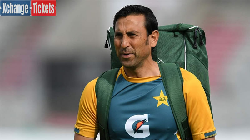 Pakistan legend Younis Khan warns PCB to not EMBARRASS themselves with the team
